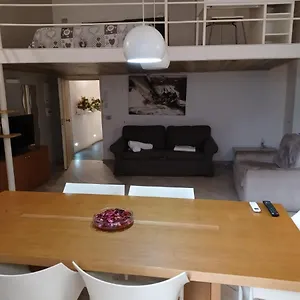https://la-baita-in-gradoni-di-chiaia.hotels-amalfi.com